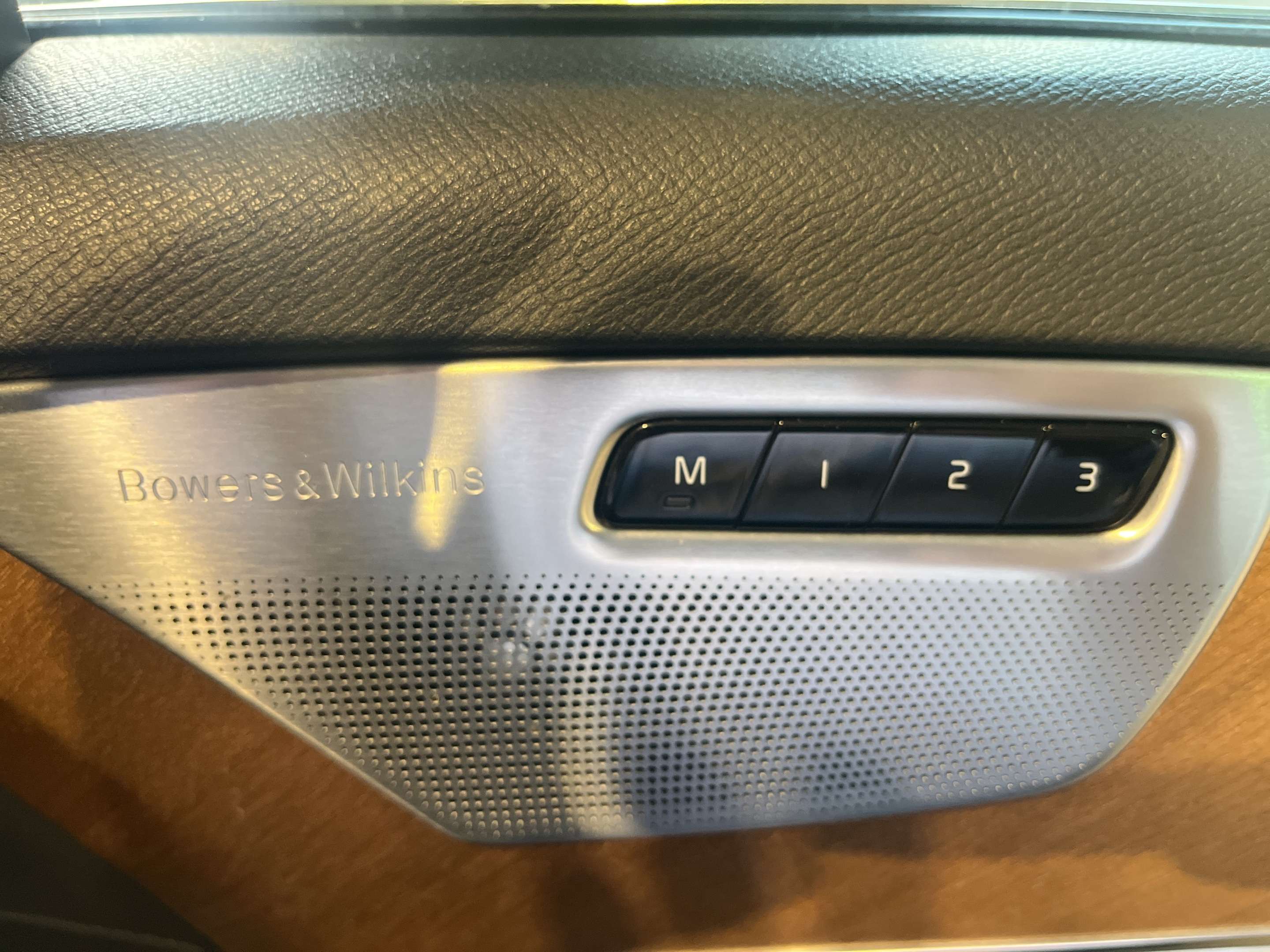 2018 Volvo XC90 Plug-in hybrid T8 thumb 8