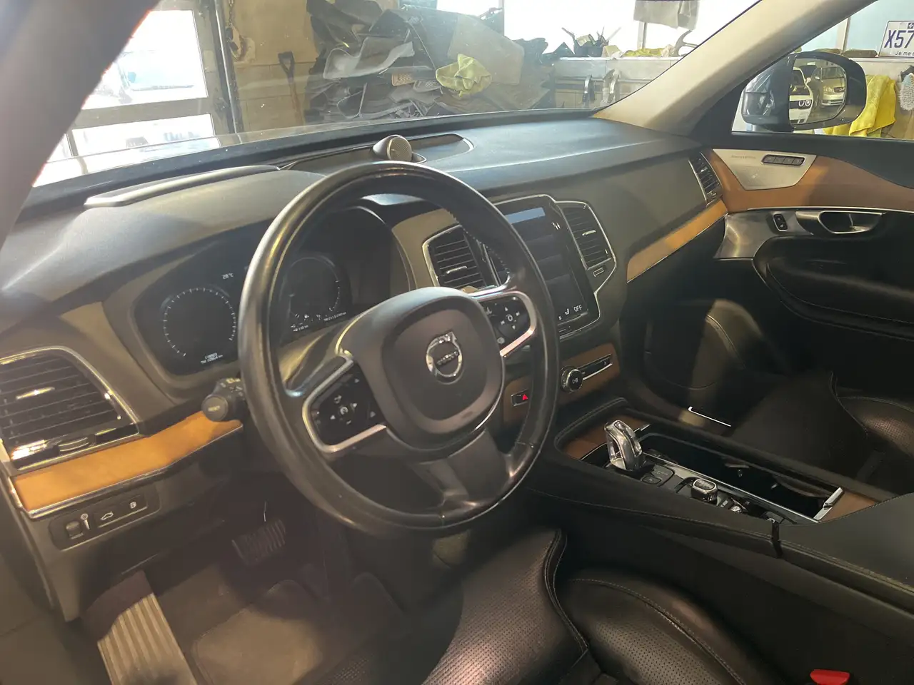 Volvo XC90 снимка Volvo XC90