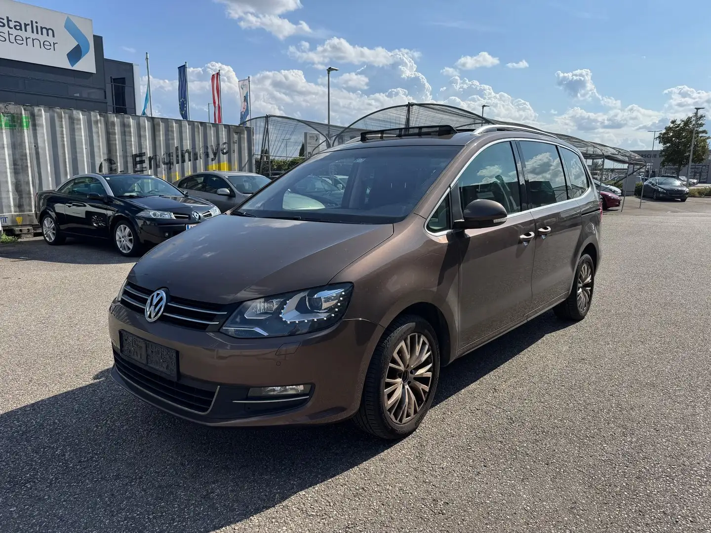 Volkswagen Sharan Sky BMT TDI 4MOTION Braun - 1