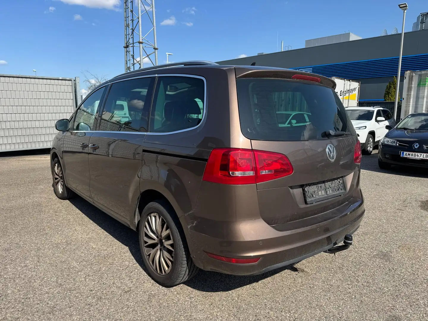 Volkswagen Sharan Sky BMT TDI 4MOTION Braun - 2