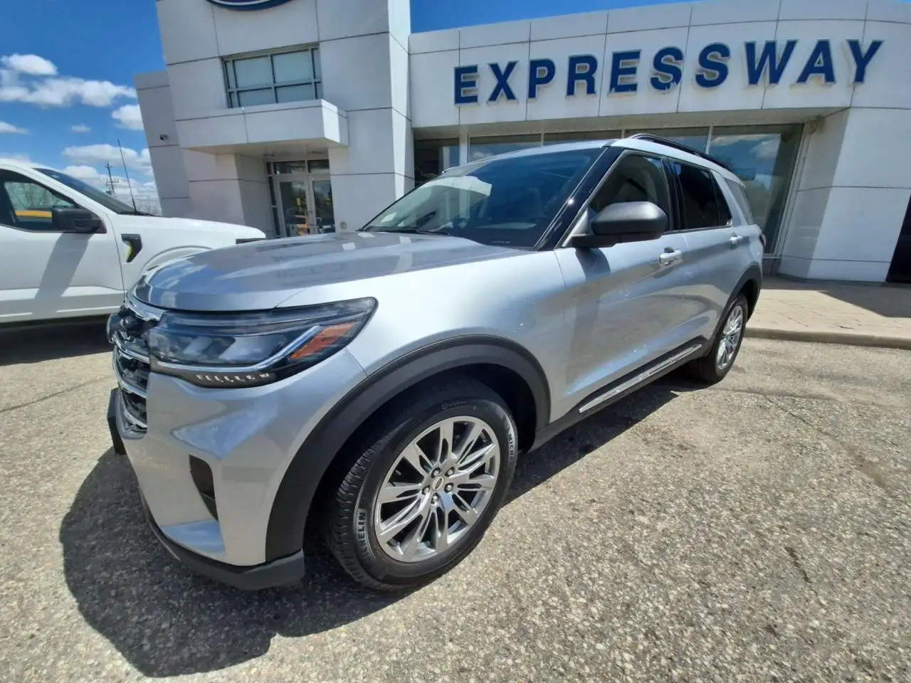 Ford Explorer снимка Ford Explorer