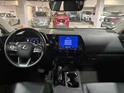 Lexus NX снимка Lexus NX