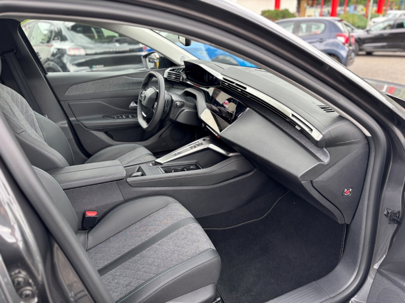 Peugeot 408 Allure 130 DAB AHK ACC SITZHZG NAVI — photo 11