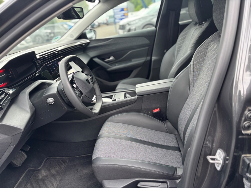 Peugeot 408 Allure 130 DAB AHK ACC SITZHZG NAVI — photo 10