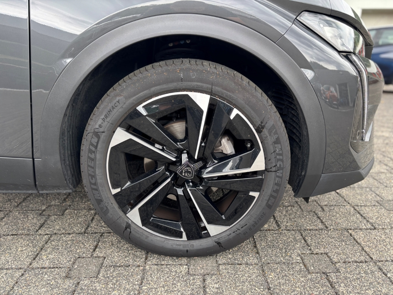 Peugeot 408 Allure 130 DAB AHK ACC SITZHZG NAVI — photo 15