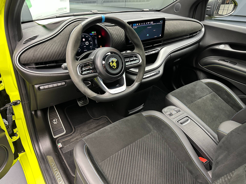 Abarth 500e Scorpionissima *18Zoll*PANORAMA*JBL*KAMERA* — photo 18