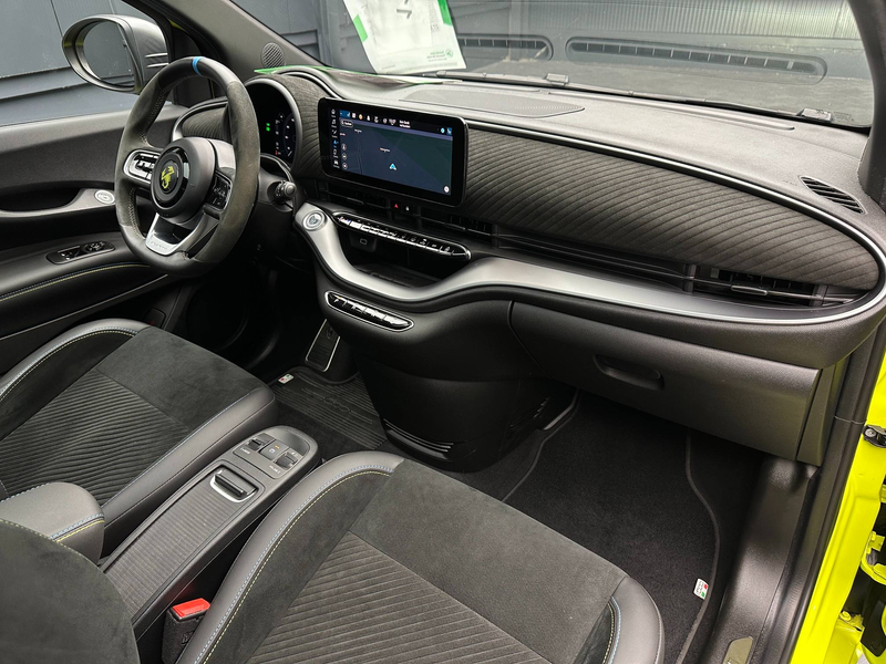 Abarth 500e Scorpionissima *18Zoll*PANORAMA*JBL*KAMERA* — photo 14