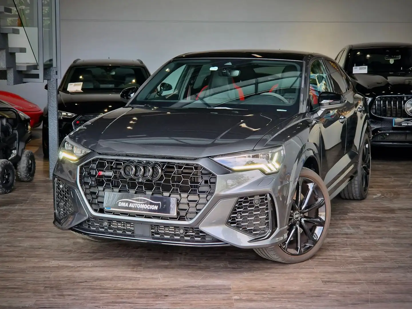Audi RS Q3 SPORTBACK. Grau - 1