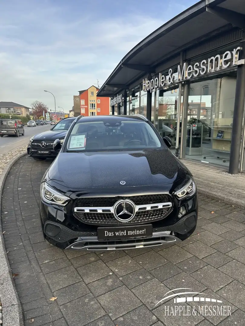 Mercedes-Benz GLA 200 GLA 200 Progressive/Autom./LED/Park-Assist. Navi Schwarz - 2
