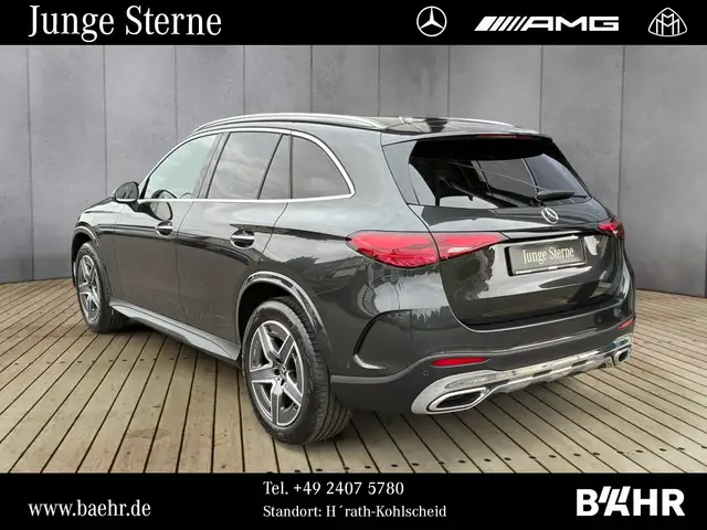 Mercedes-Benz GLC view 3
