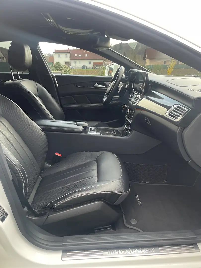 Mercedes-Benz CLS 350 CLS 350 d 4MATIC Shooting Brake Aut. Weiß - 2