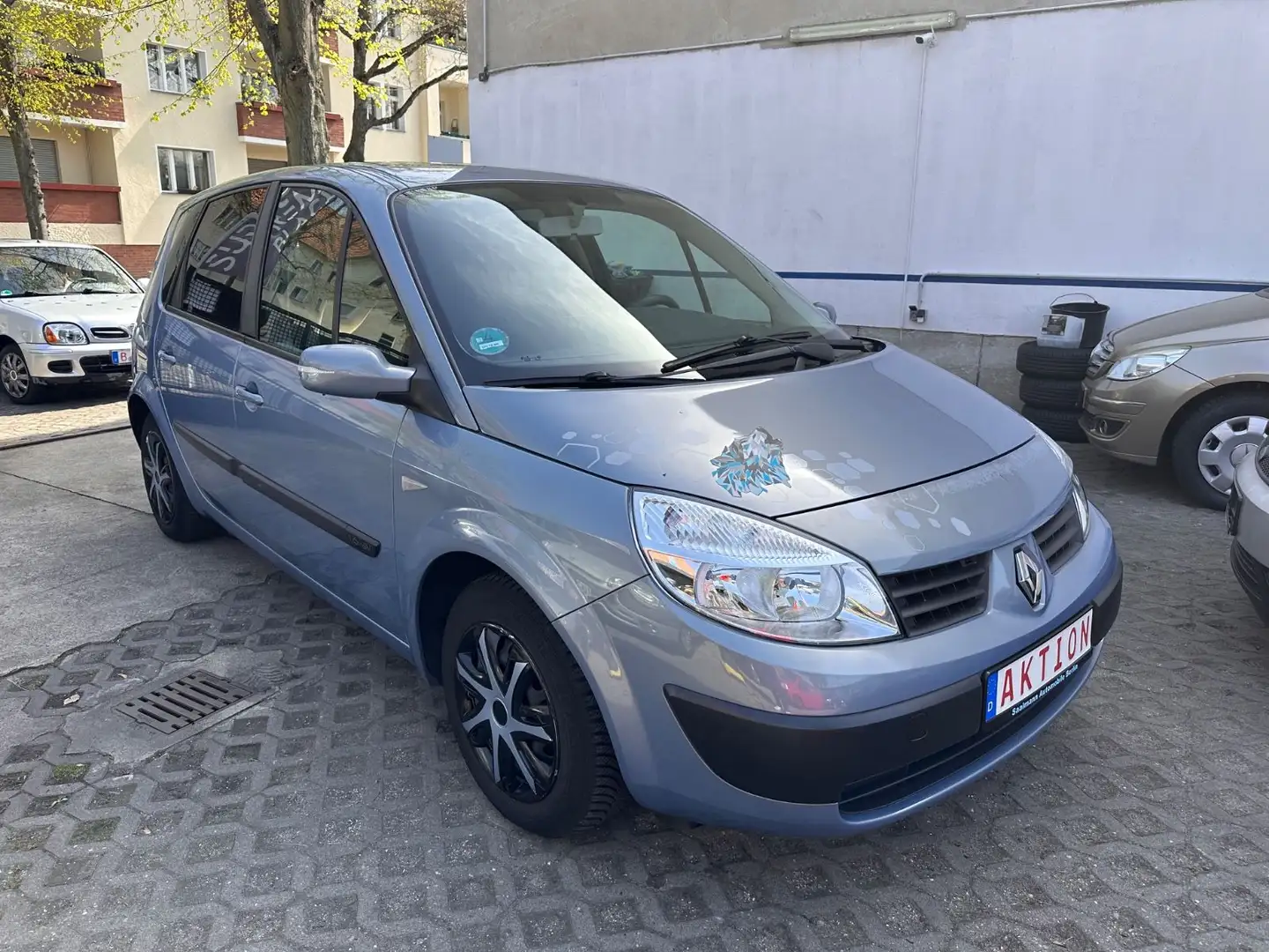 Renault Scenic II Emotion*2.HD*Klima*Tüv Neu*Rück Cam* - 1