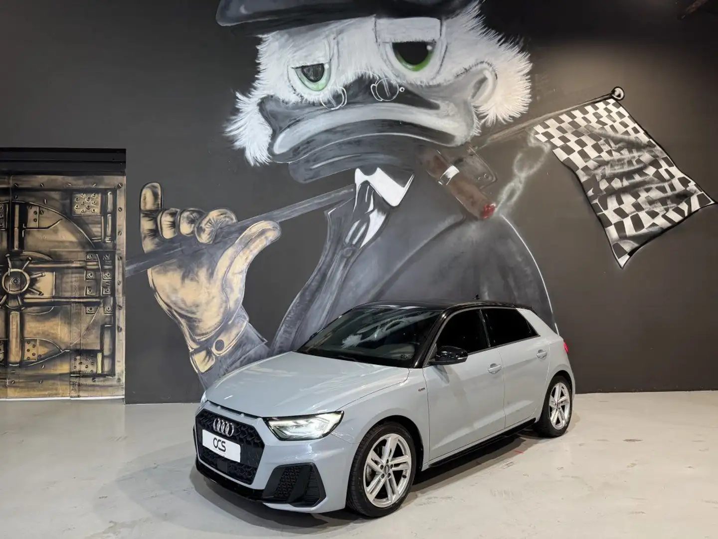 Audi A1 1.0 TFSI 110 S tronic 7 S line Grijs - 1