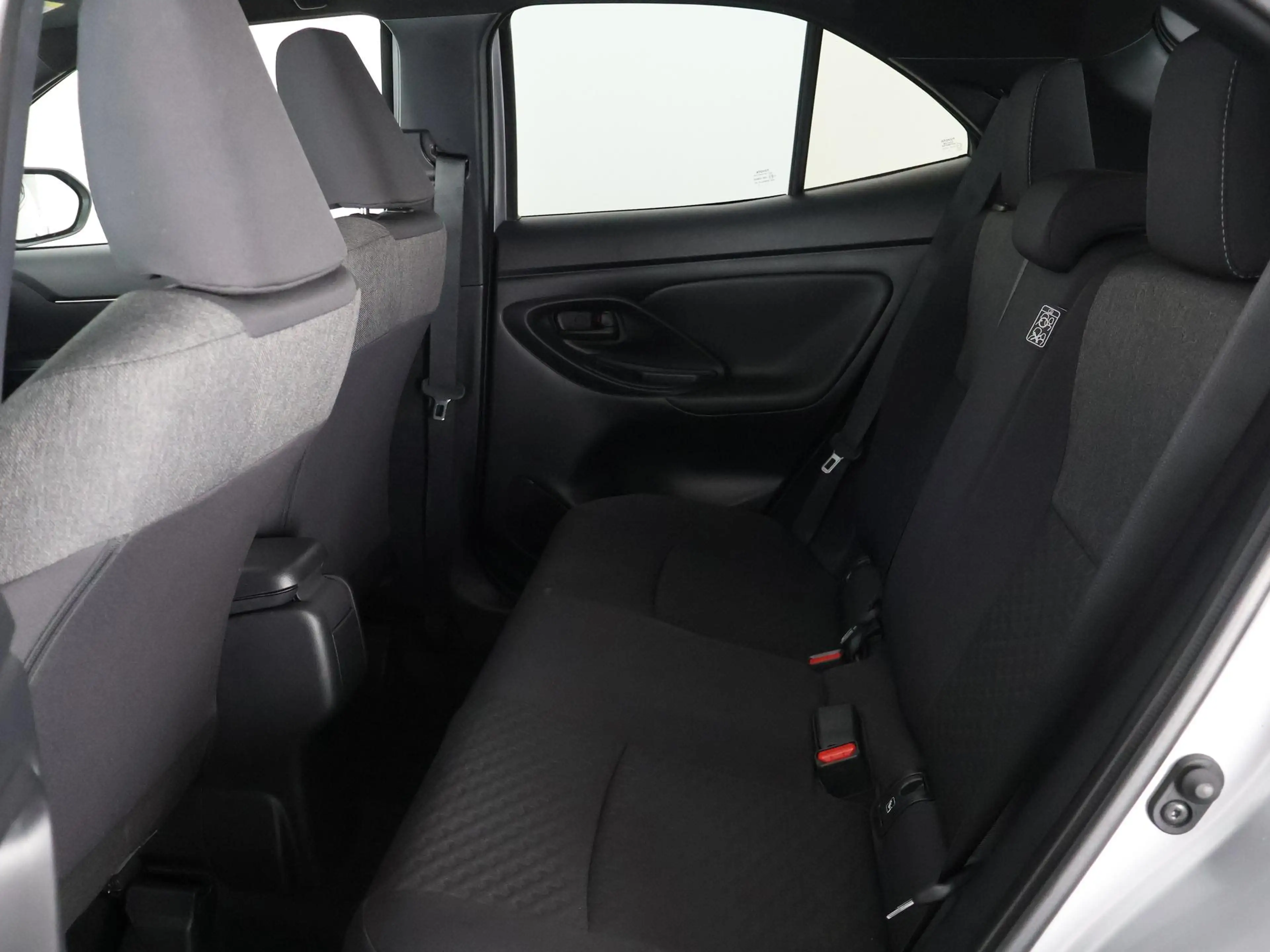 Toyota Yaris Cross 1.5 Hybrid 115 Dynamic Luxury Bi-Tone | Stuur- & S — photo 22