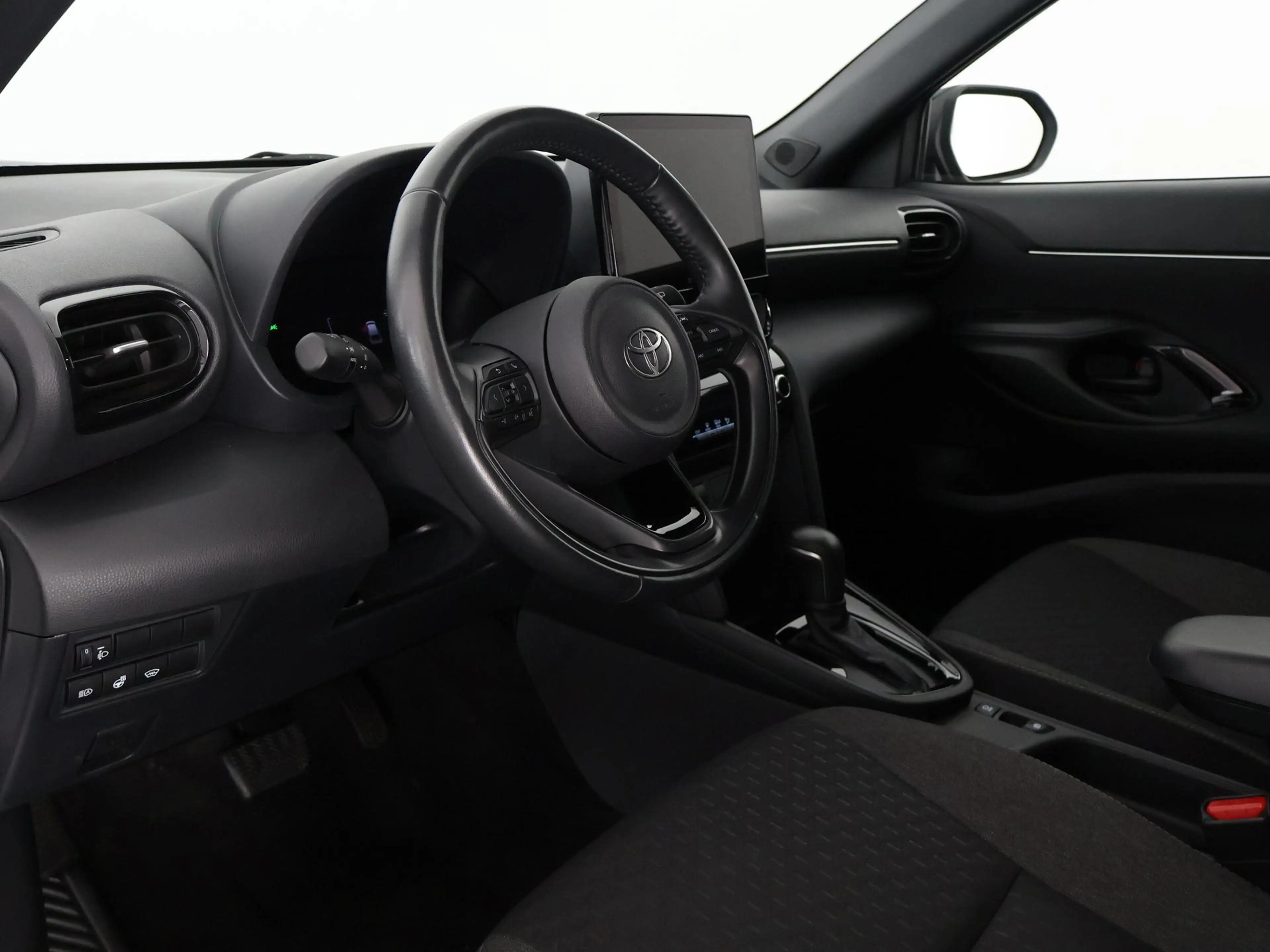 Toyota Yaris Cross 1.5 Hybrid 115 Dynamic Luxury Bi-Tone | Stuur- & S — photo 20