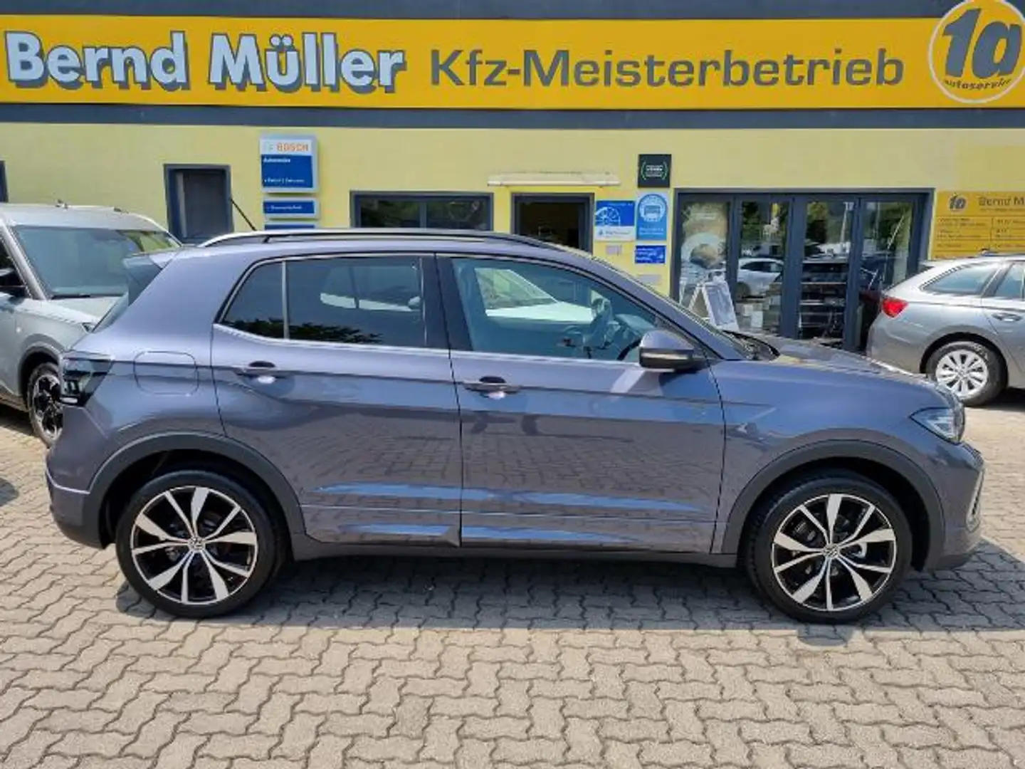 Volkswagen T-Cross 1.0 TSI R-Line Navi IQ-Light Kamera Gris - 1