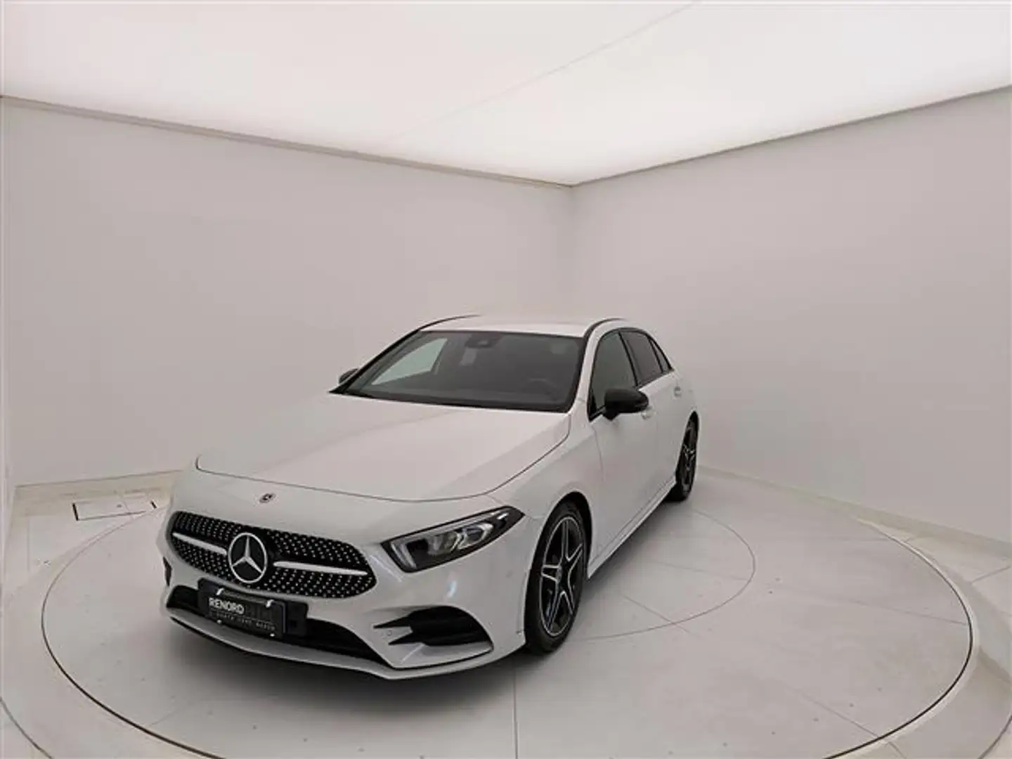 Mercedes-Benz A 180 D Premium 8G-DCT Bianco - 1