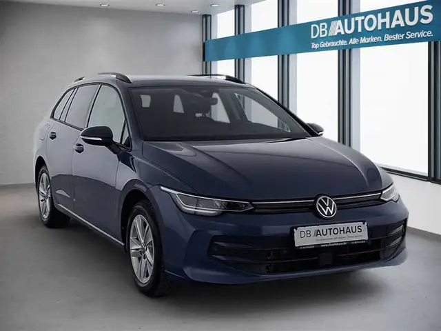 Volkswagen Golf view 2
