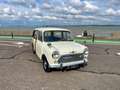 Austin Mini Countryman - thumbnail 1