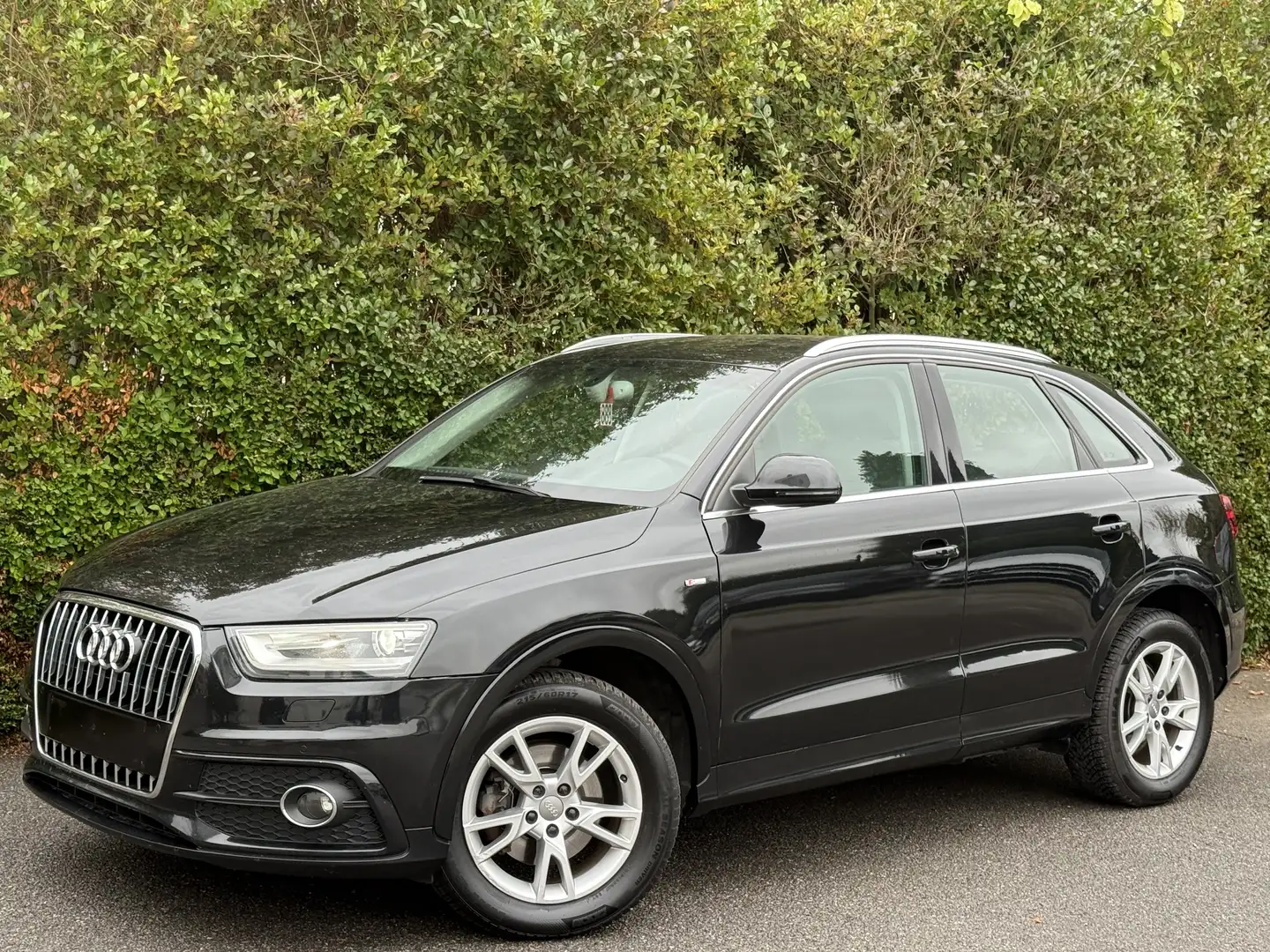 Audi Q3 2.0 TDi S line+NAVI+AIRCO+CUIR+SIEG CHAUFF+EURO 5 Noir - 1