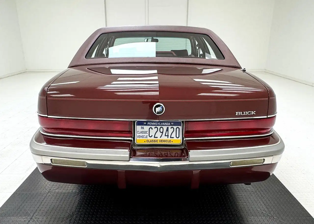 Buick Roadmaster Limited 4 Door Sedan, foto 4