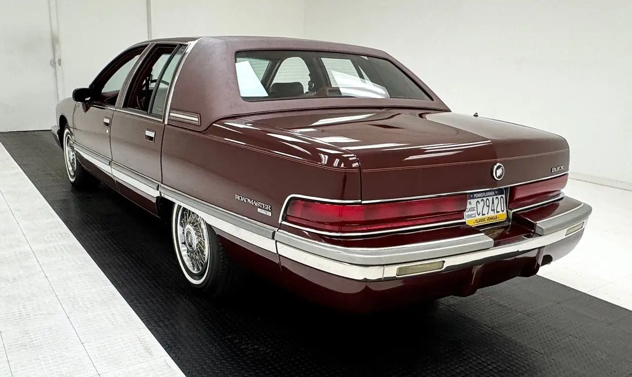 Buick Roadmaster Limited 4 Door Sedan, foto 3