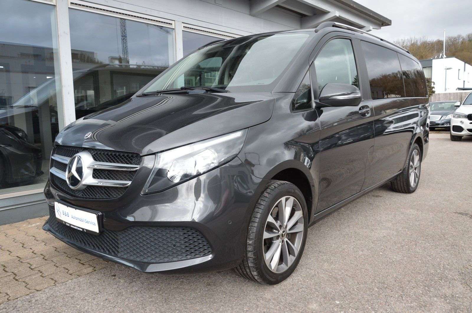 Second hand Mercedes Benz V-Class 