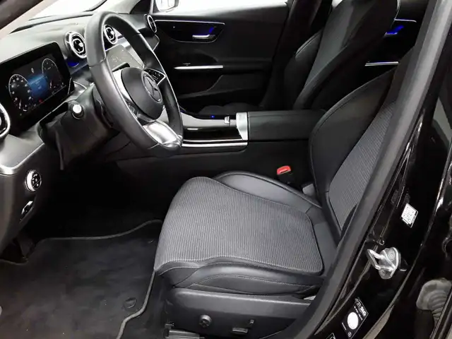 Mercedes-Benz C-Class view 7