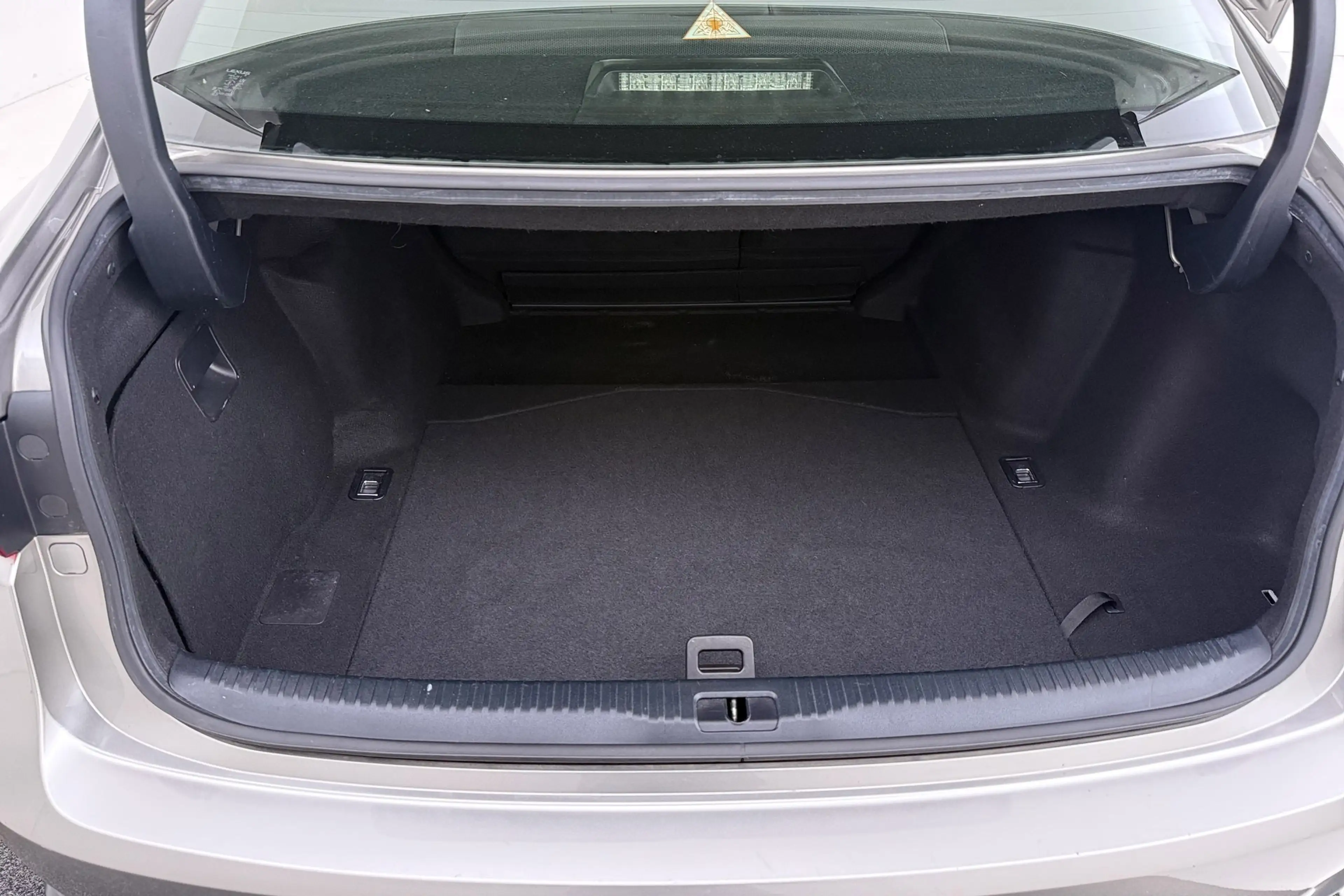 Lexus IS 300 300h F Sport Line | Trekhaak | Elek stoelverstelli — photo 43