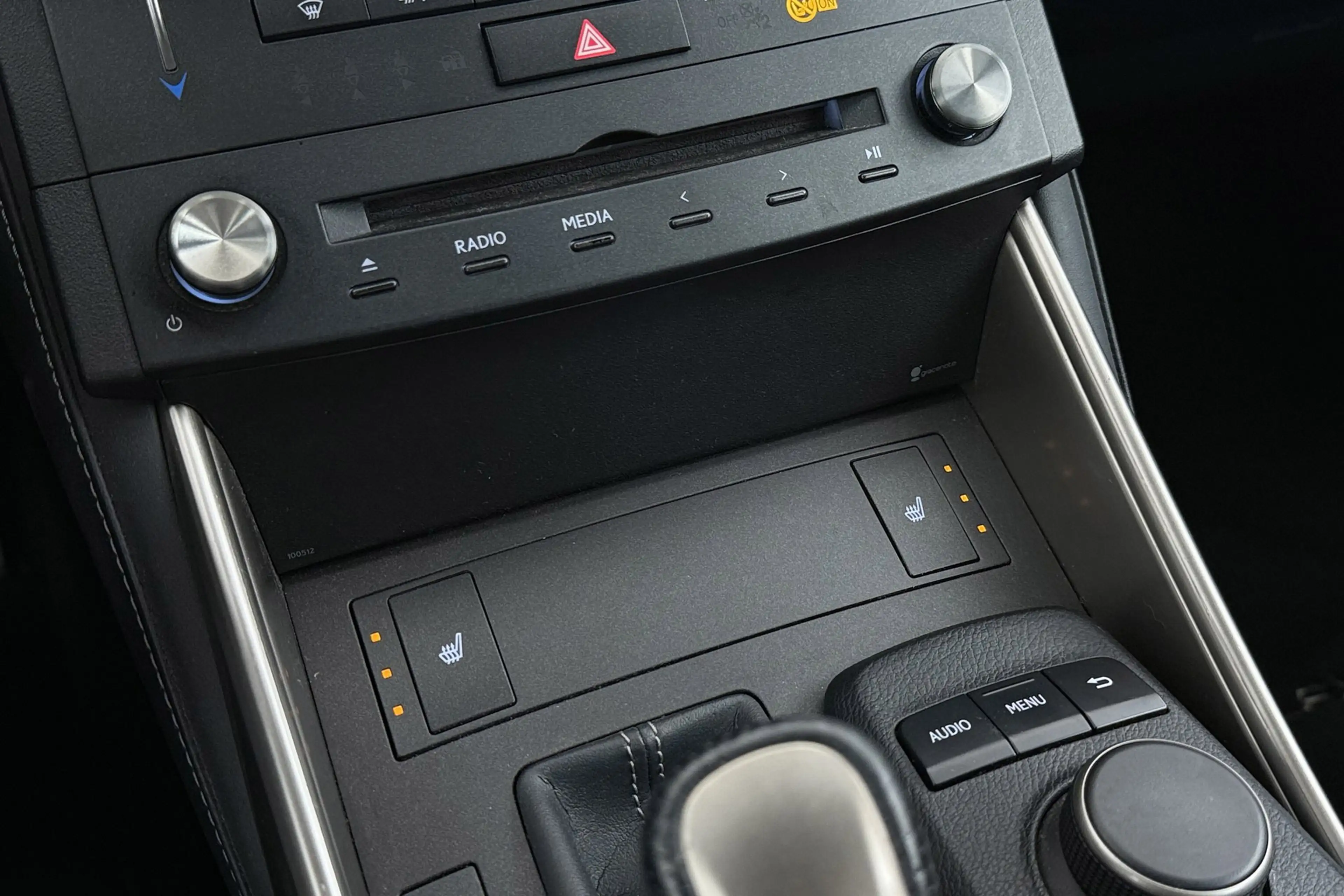 Lexus IS 300 300h F Sport Line | Trekhaak | Elek stoelverstelli — photo 29