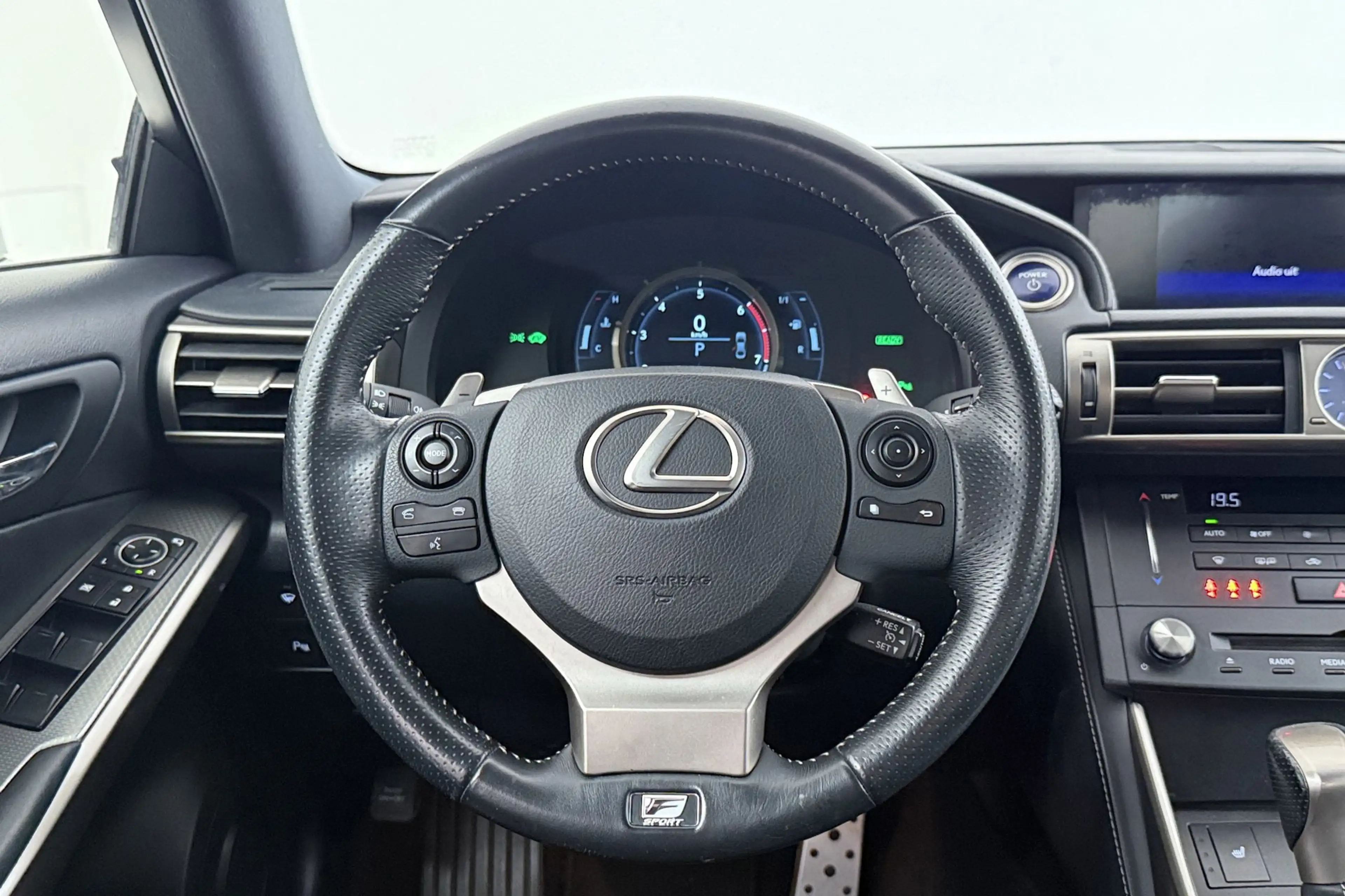 Lexus IS 300 300h F Sport Line | Trekhaak | Elek stoelverstelli — photo 15