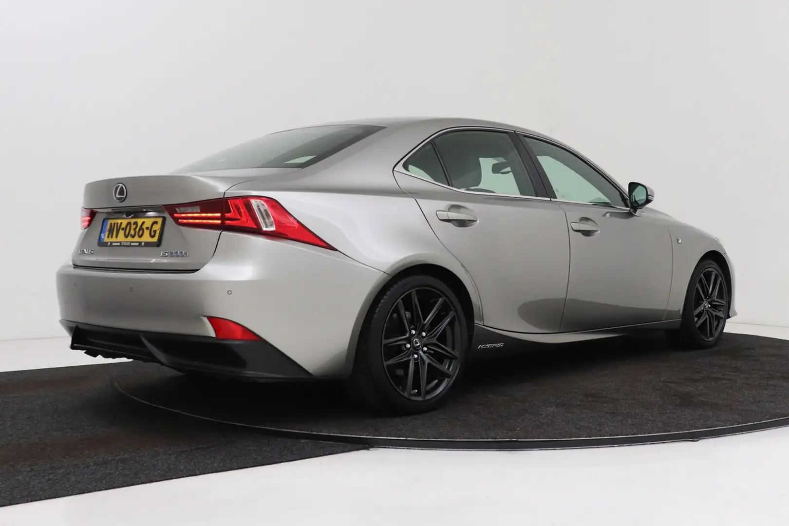 Lexus IS 300 300h F Sport Line | Trekhaak | Elek stoelverstelli Grau - 2