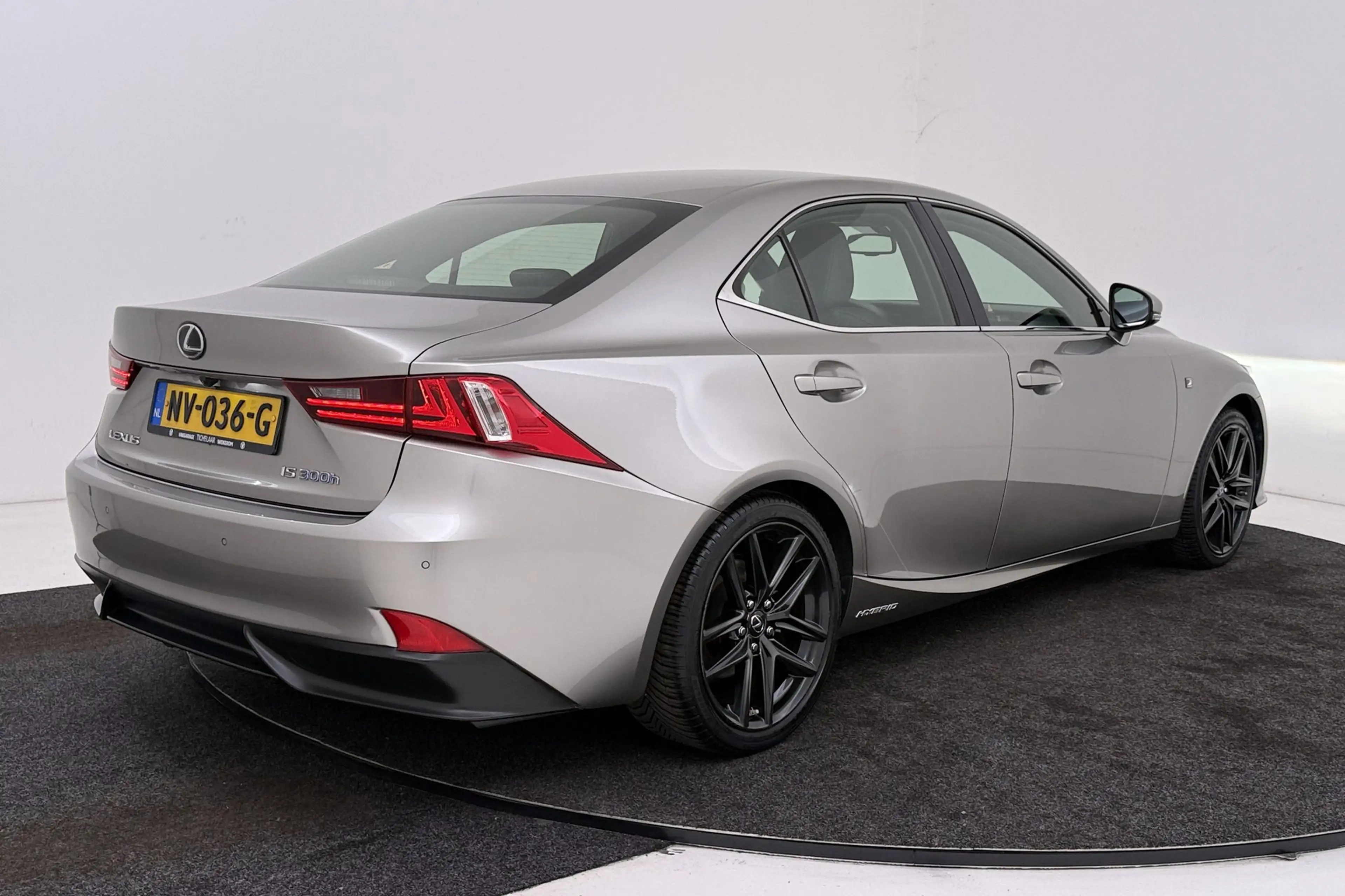 Lexus IS 300 300h F Sport Line | Trekhaak | Elek stoelverstelli — photo 40