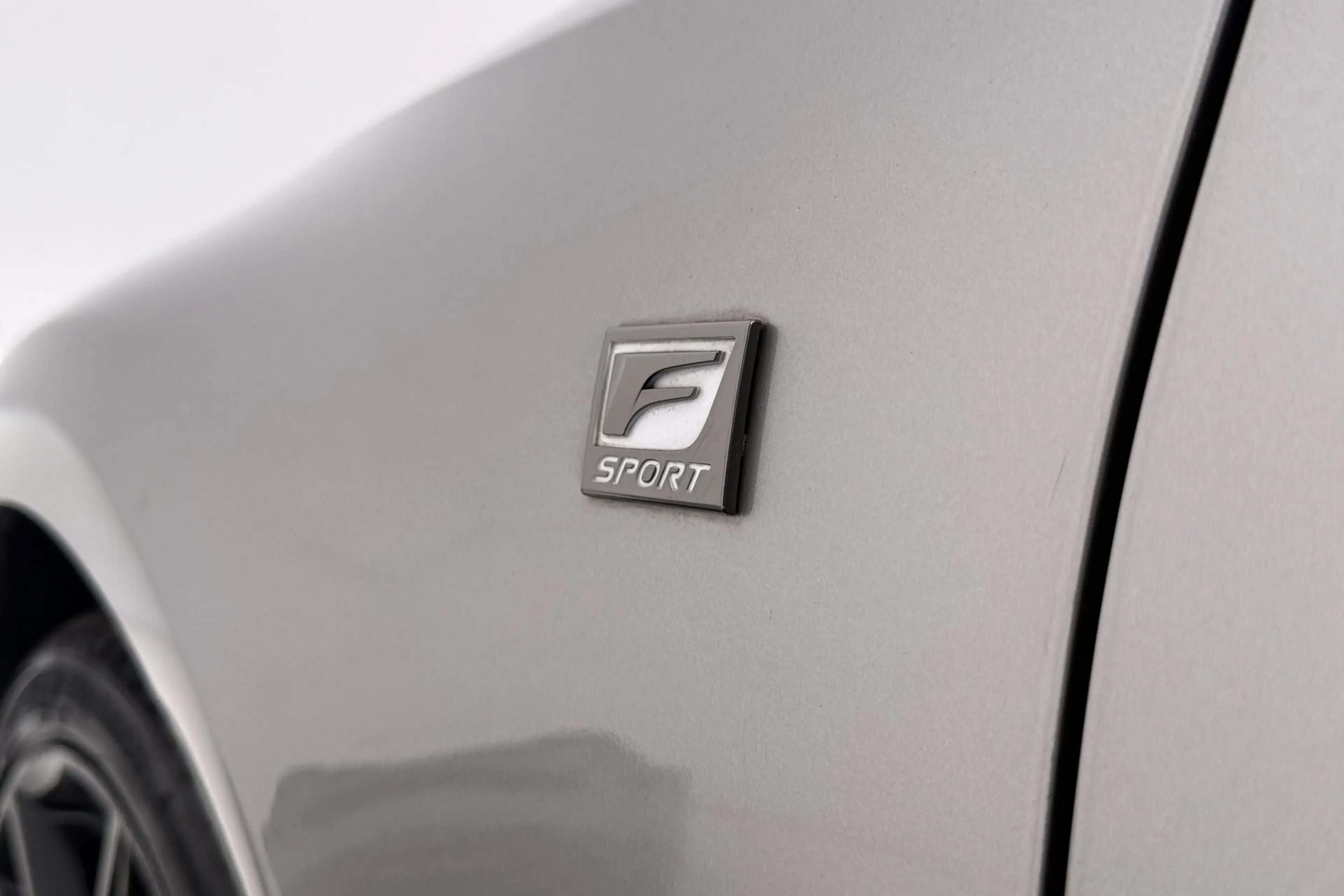Lexus IS 300 300h F Sport Line | Trekhaak | Elek stoelverstelli — photo 44