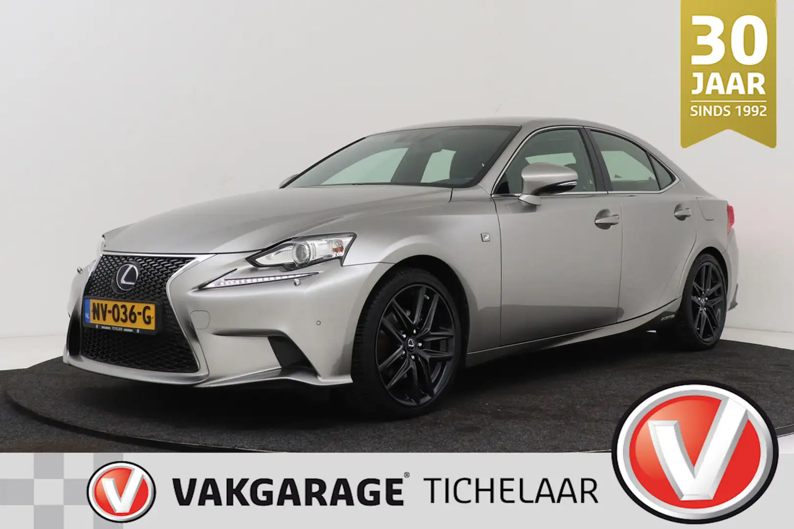 Lexus IS 300 300h F Sport Line | Trekhaak | Elek stoelverstelli Grau - 1