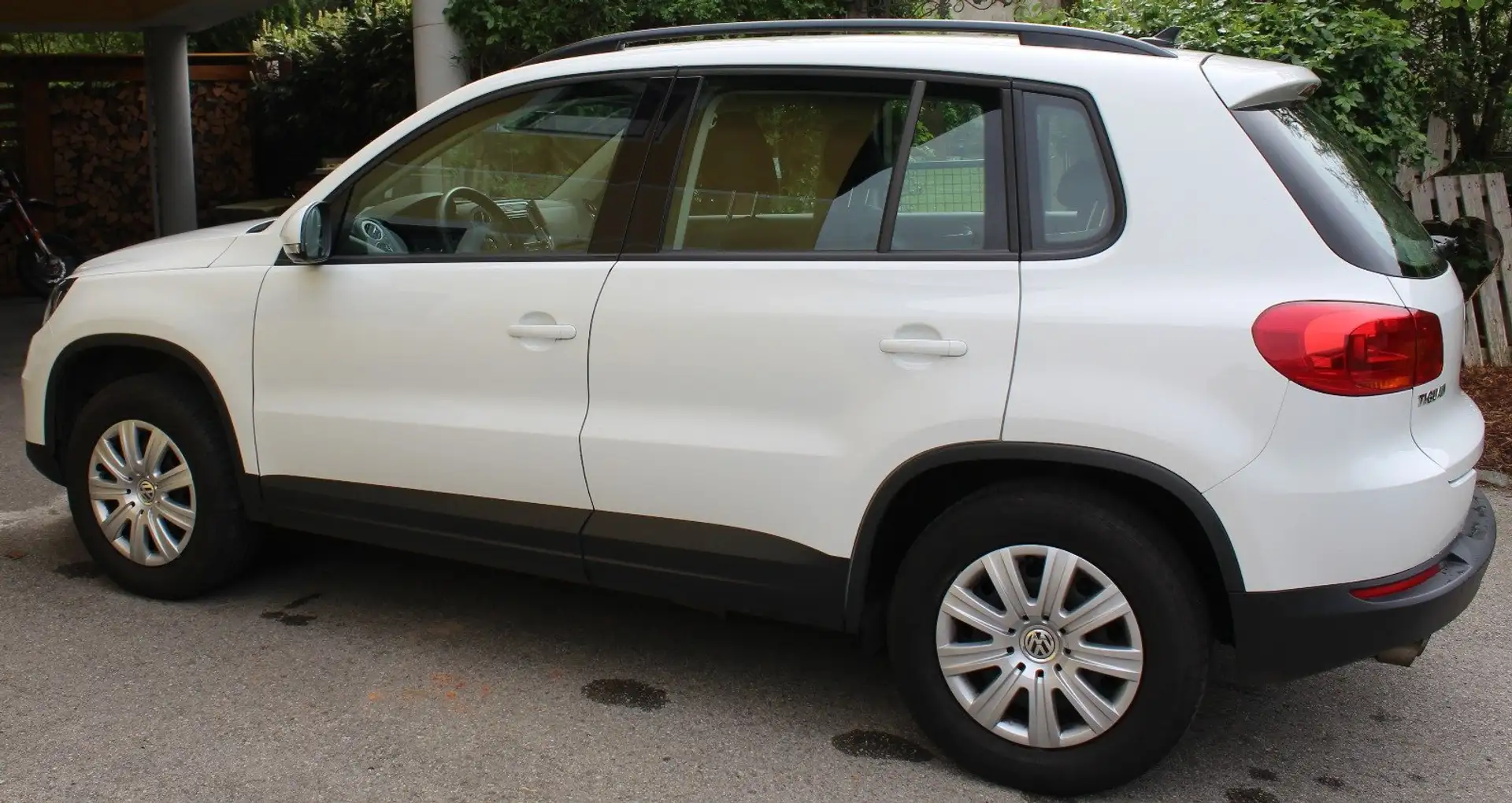 Volkswagen Tiguan Austria TDI SCR 4MOTION Weiß - 2
