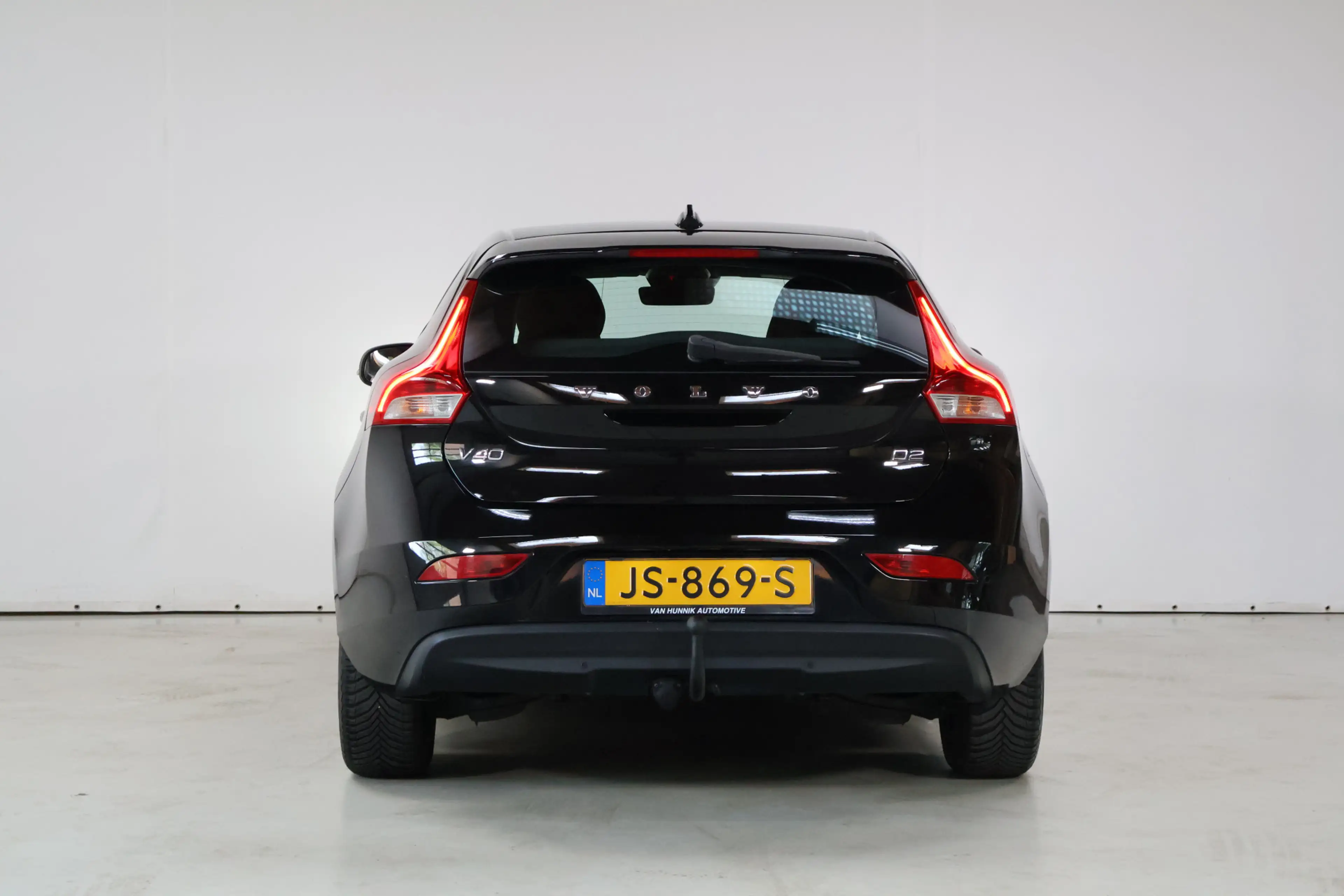 Volvo V40 2.0 D2 Kinetic | Cruisecontrole | Trekhaak | Stoel — photo 8