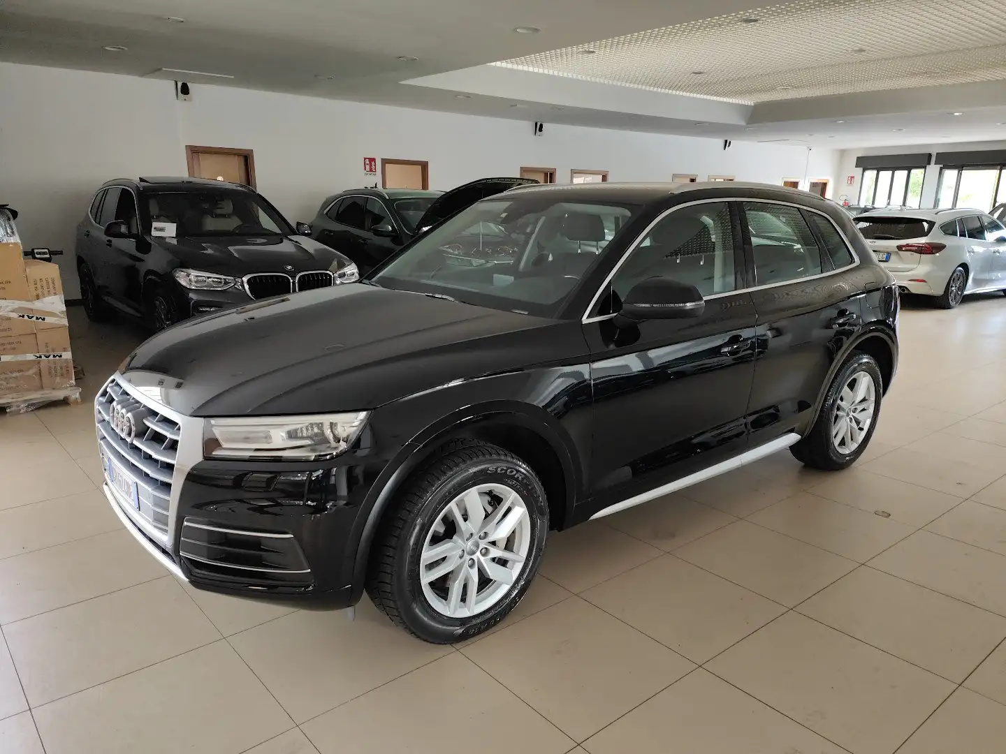 Audi Q5 50TFSIe Plug-In quattro S tronic FariLED Cerchi18” Noir - 1