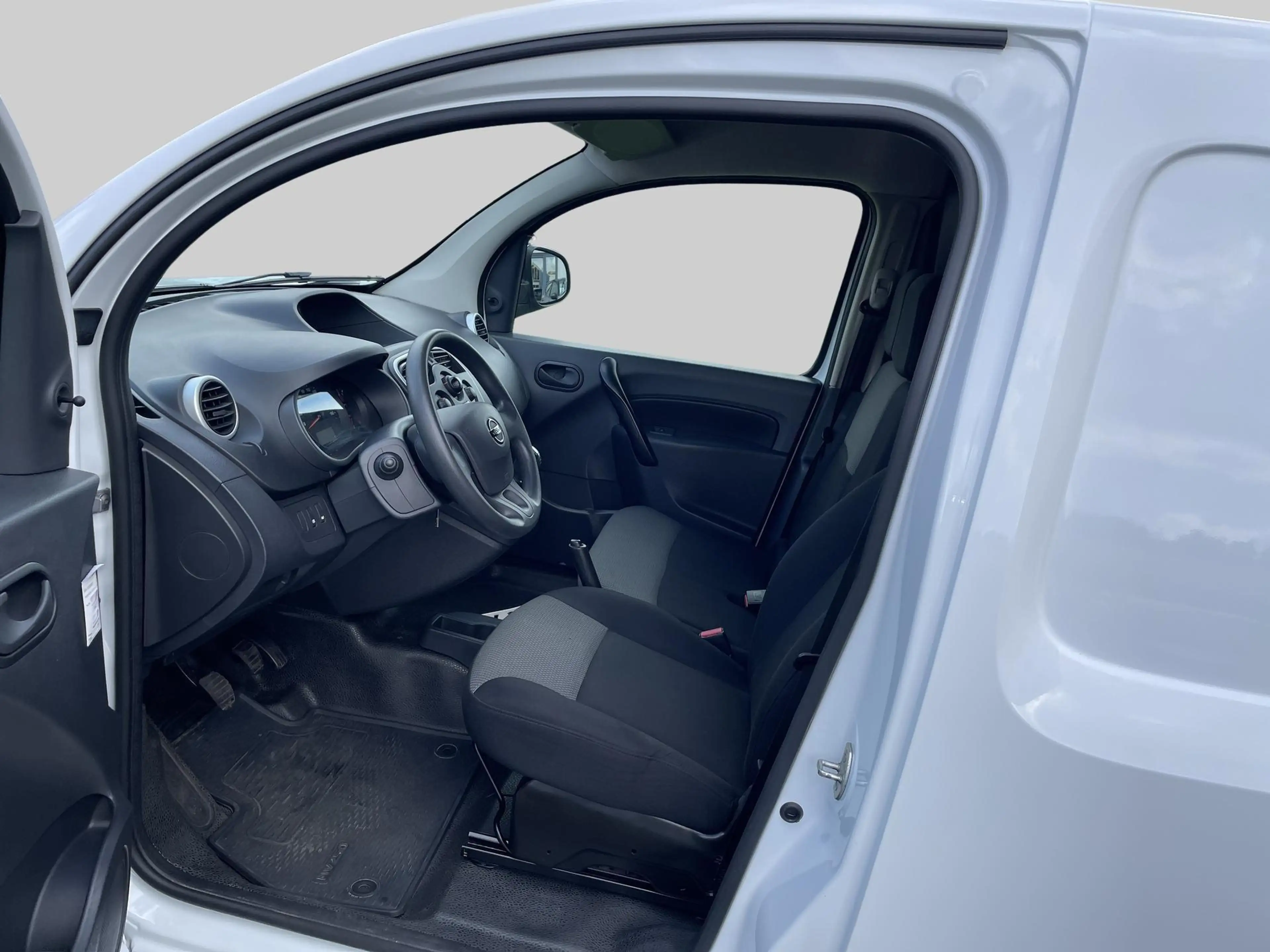 Nissan NV250 1.5 dCi 95 L1H1 Acenta Lage Km stand — photo 12