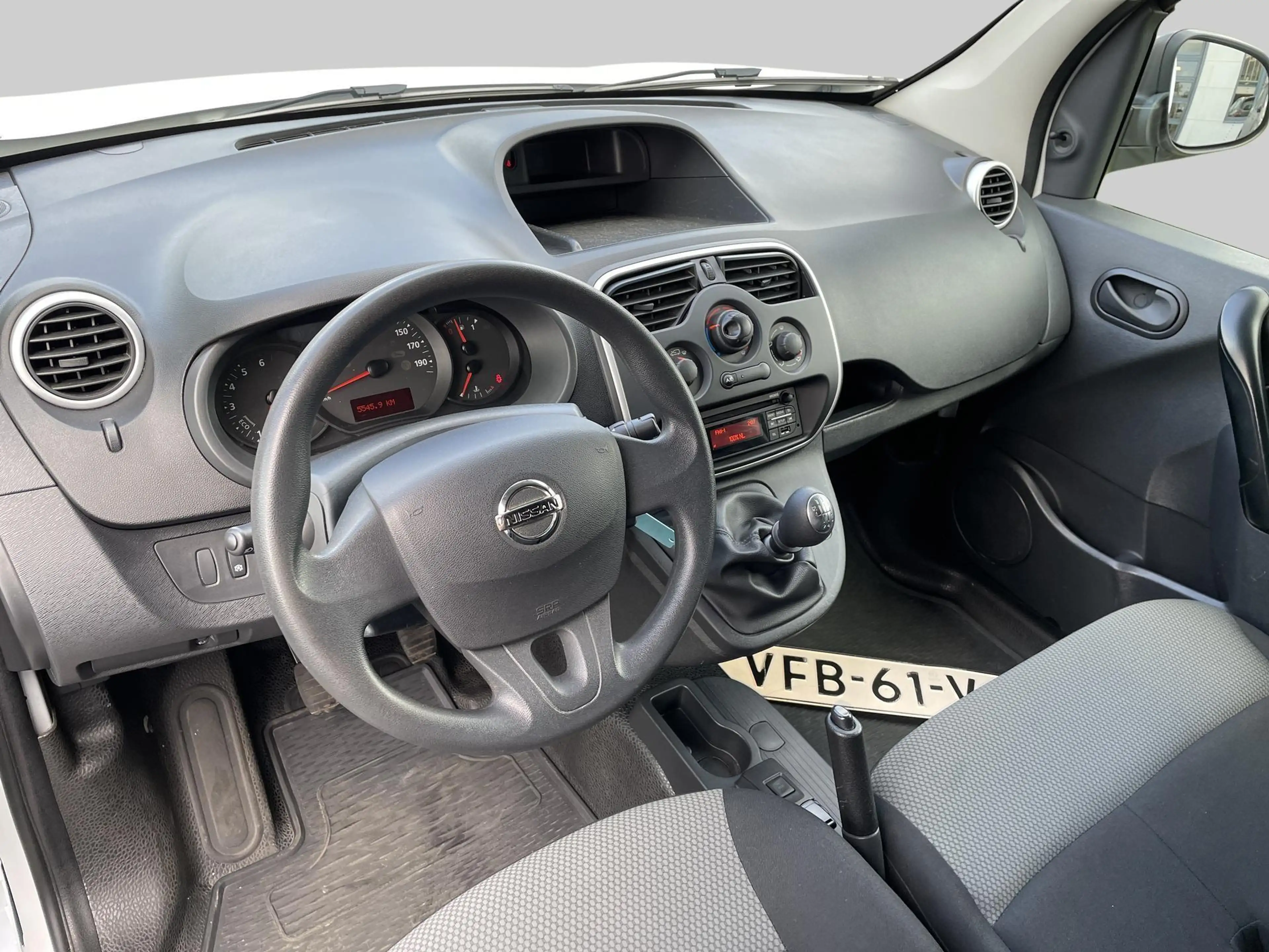 Nissan NV250 1.5 dCi 95 L1H1 Acenta Lage Km stand — photo 5