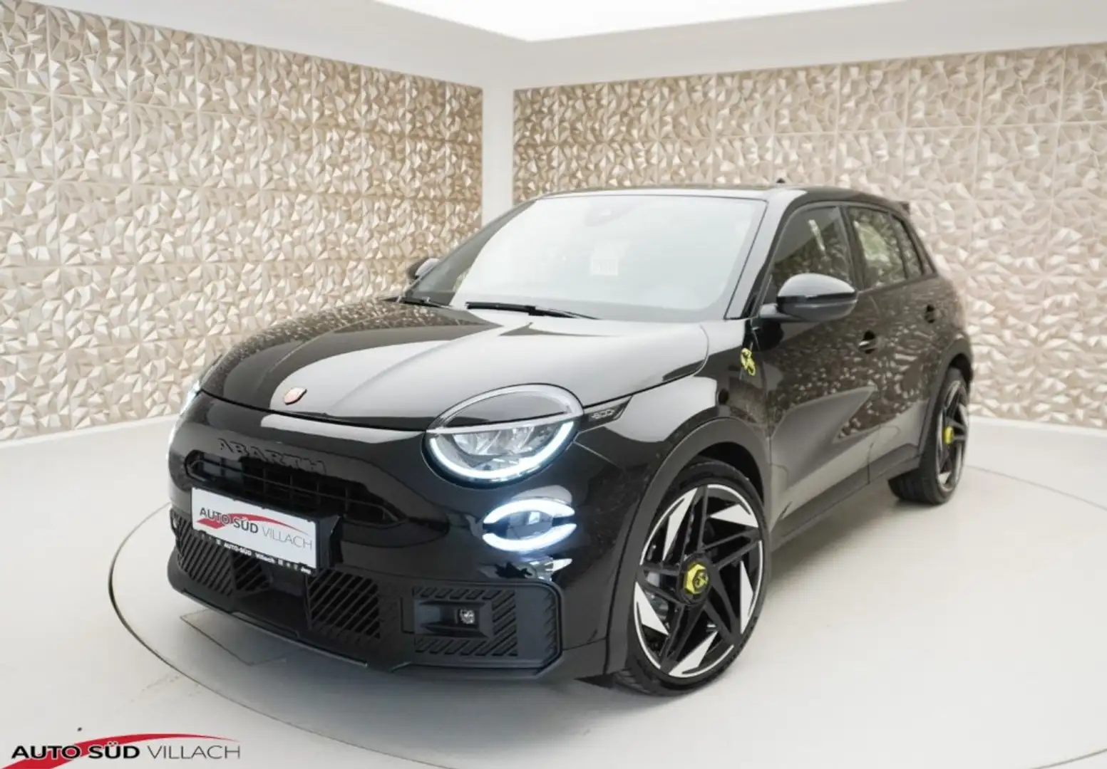 Abarth 600e TURISMO Schwarz - 1
