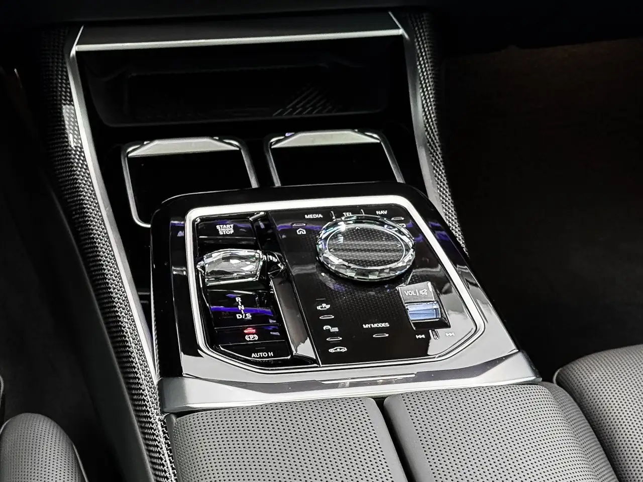 BMW 740 d xDrive M Sportpaket * Bowers & Wilkins Sound Sys 9