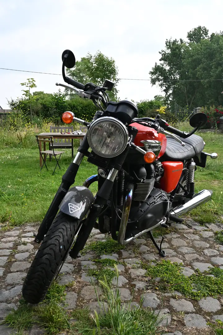 Triumph Bonneville SE - 2