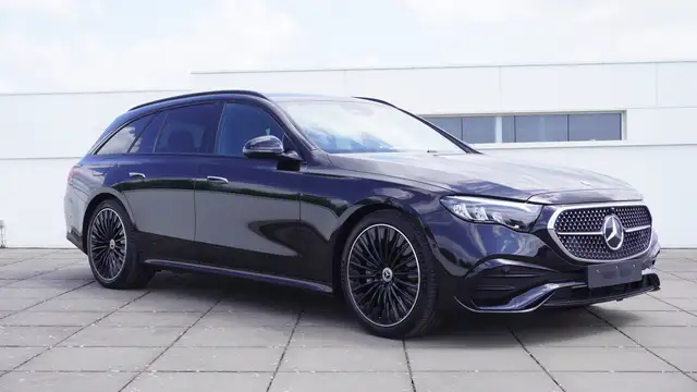 Mercedes-Benz E 300 e AMG/HYPERSCREEN/KEYLESS/20"/DRAADLOOS LADEN GSM