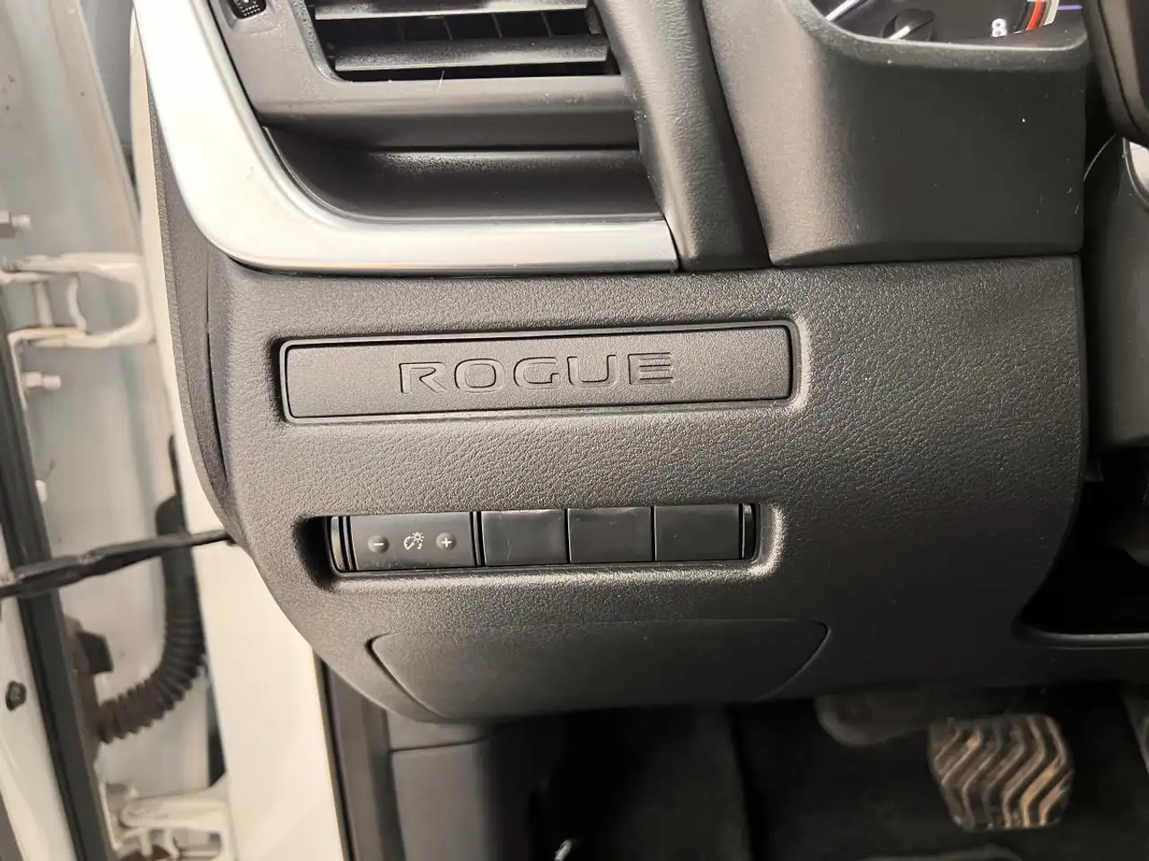 Nissan Rogue photo Nissan Rogue