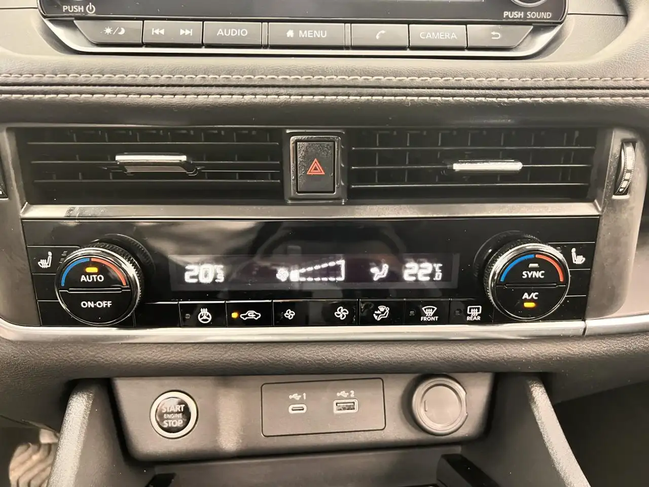 Nissan Rogue photo Nissan Rogue
