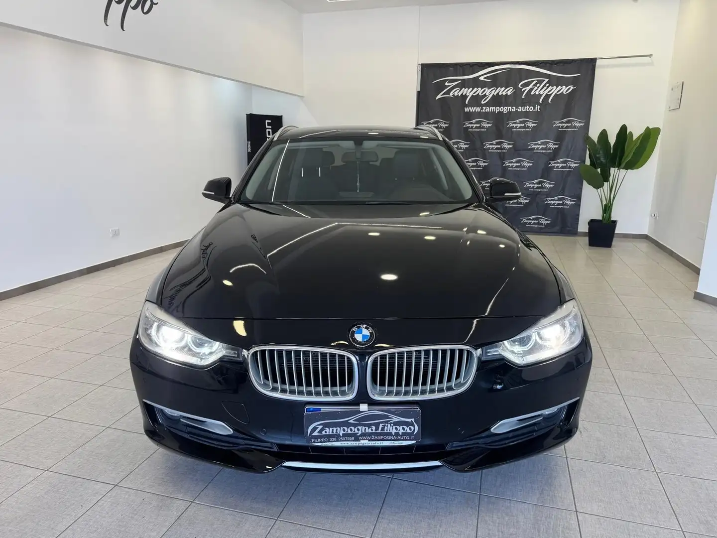 BMW 320 320d Touring Modern Noir - 2