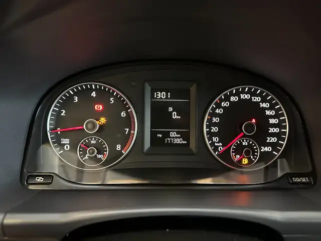 Volkswagen Touran view 15