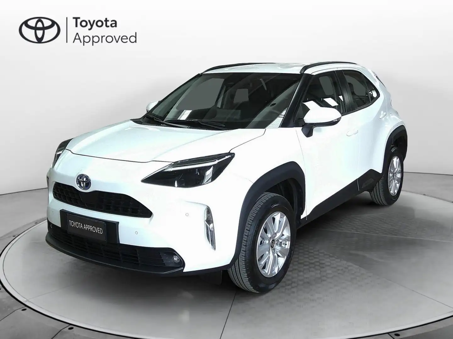 Toyota Yaris Cross Yaris Cross 1.5 Hybrid 5p. E-CVT Active Білий - 1