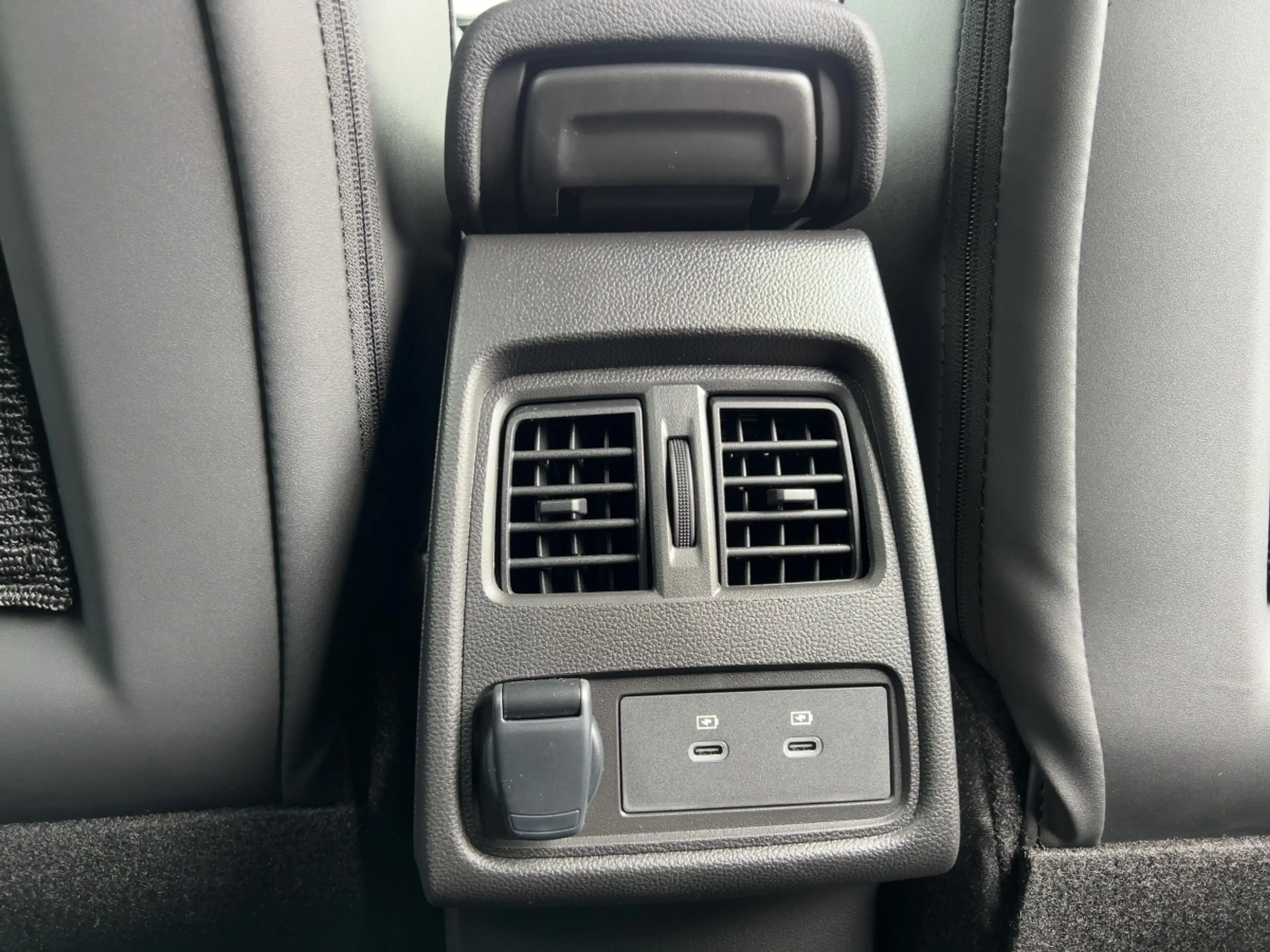 Renault Symbioz Techno E-Tech Full Hybrid 145 PDC KLIMA BT — photo 13
